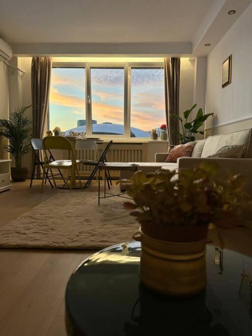 Serendipity I Sala Palatului Bukarest Exteriör bild